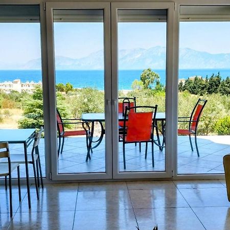 View Διαμερισμα Villa Loukissia Bagian luar foto